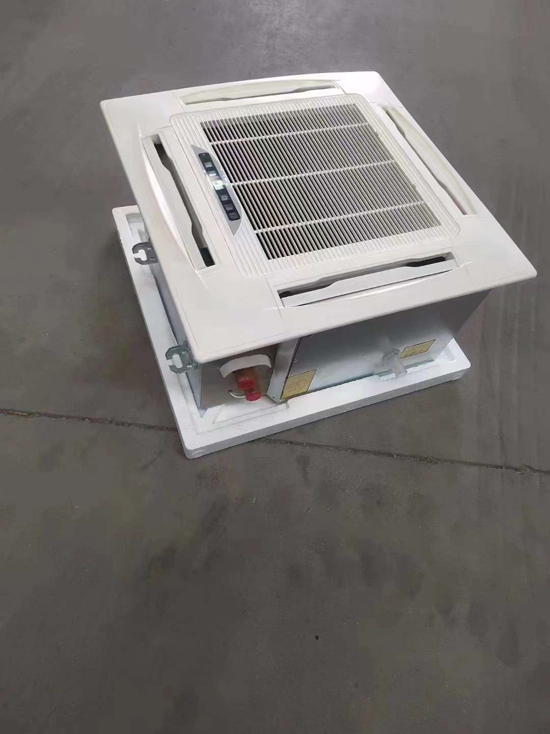 立式明装风机盘管的��用及安装特点是什�? onmousewheel=